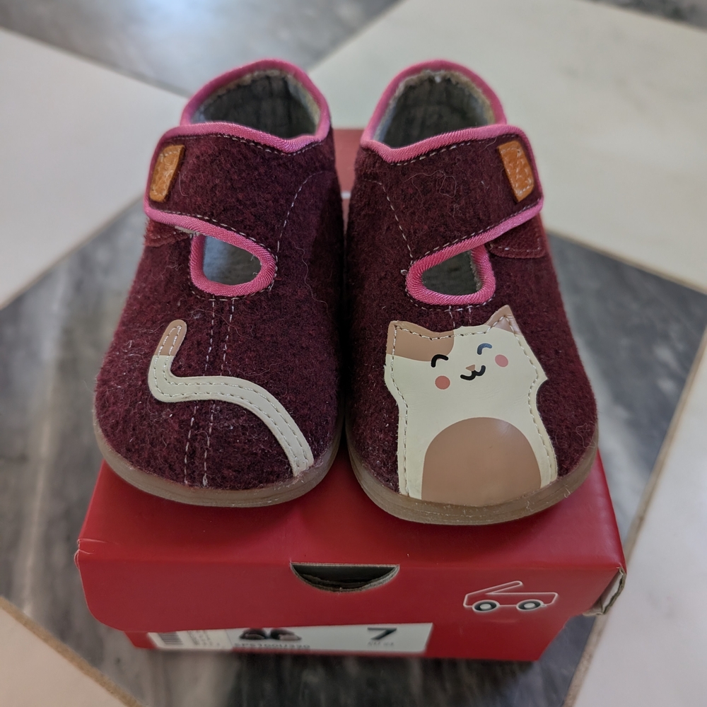 Adorable Cat-Themed Kids Shoes